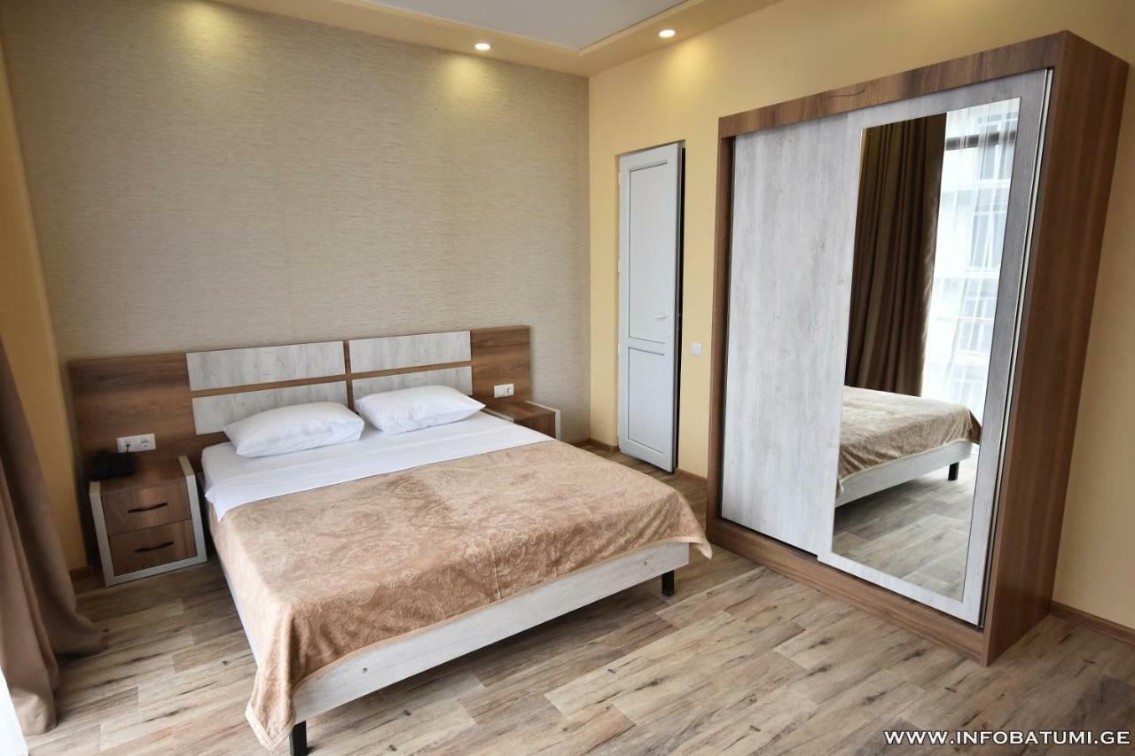 Hotel Royal Georgia Μπατούμι Εξωτερικό φωτογραφία